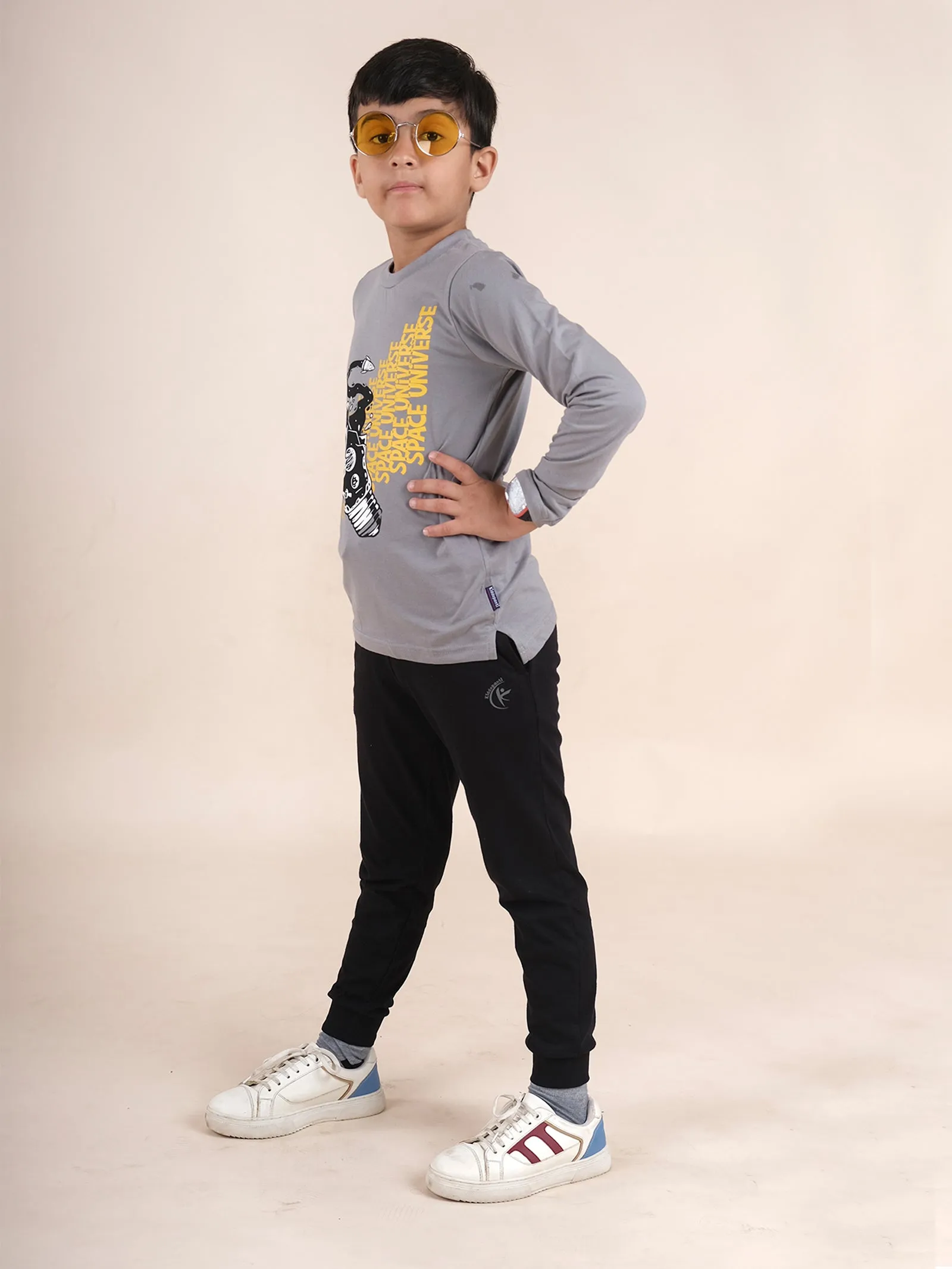Boys Cotton Full Sleeves Printed Tee With Joggers Set