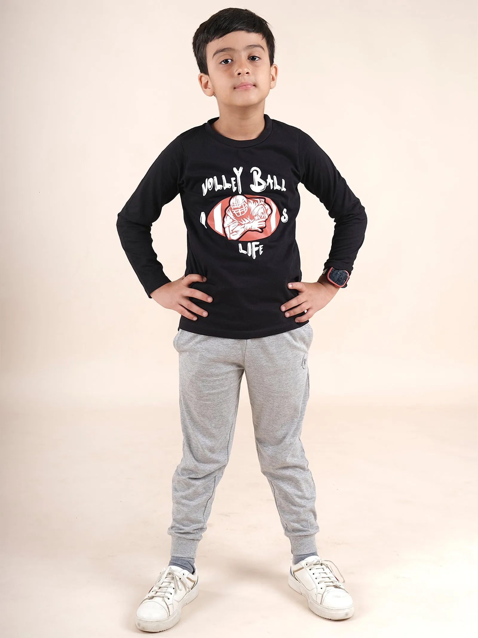 Boys Cotton Full Sleeves Printed Tee With Joggers Set