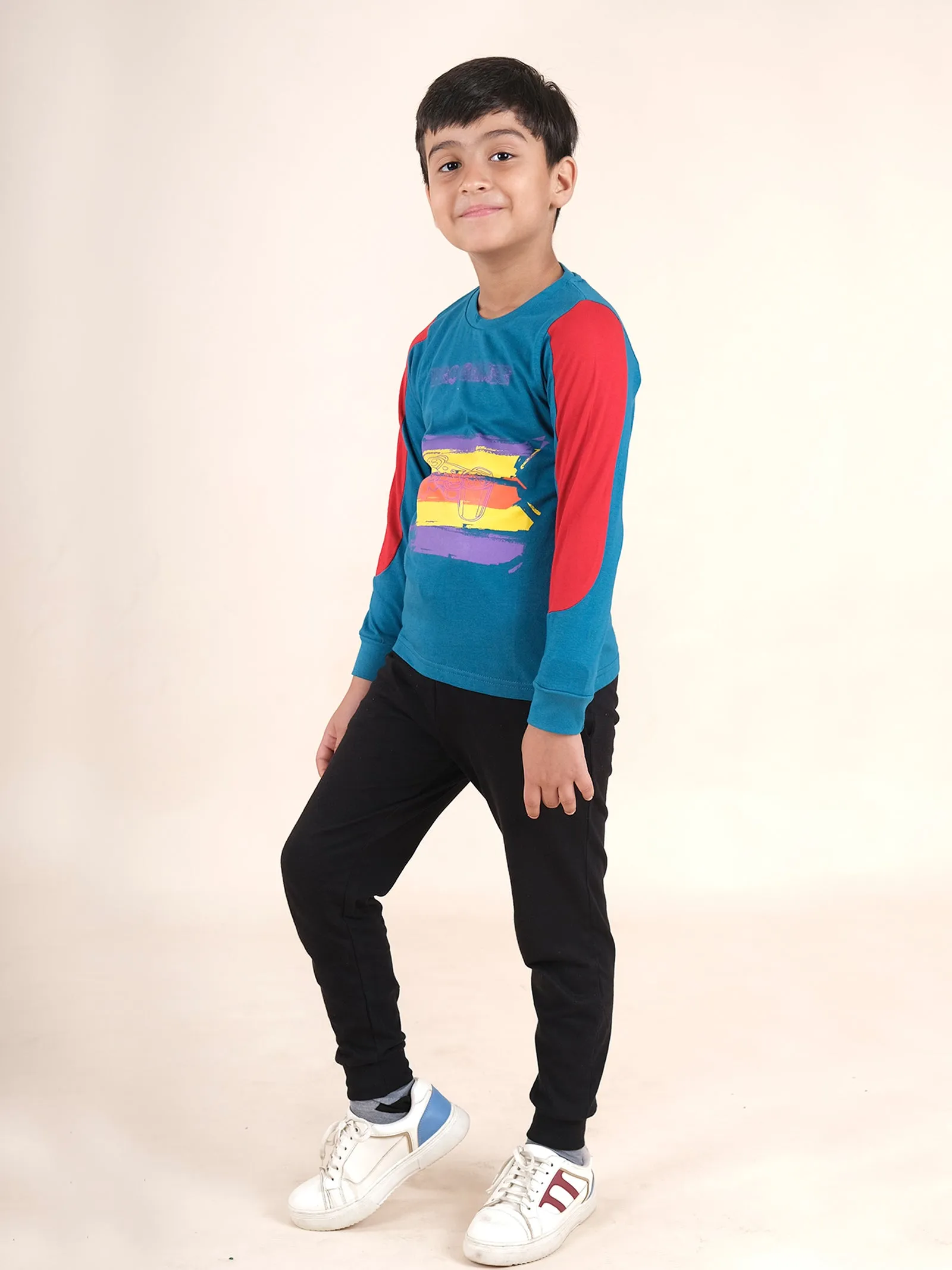 Boys Cotton Full Sleeves Printed Tee With Joggers Set