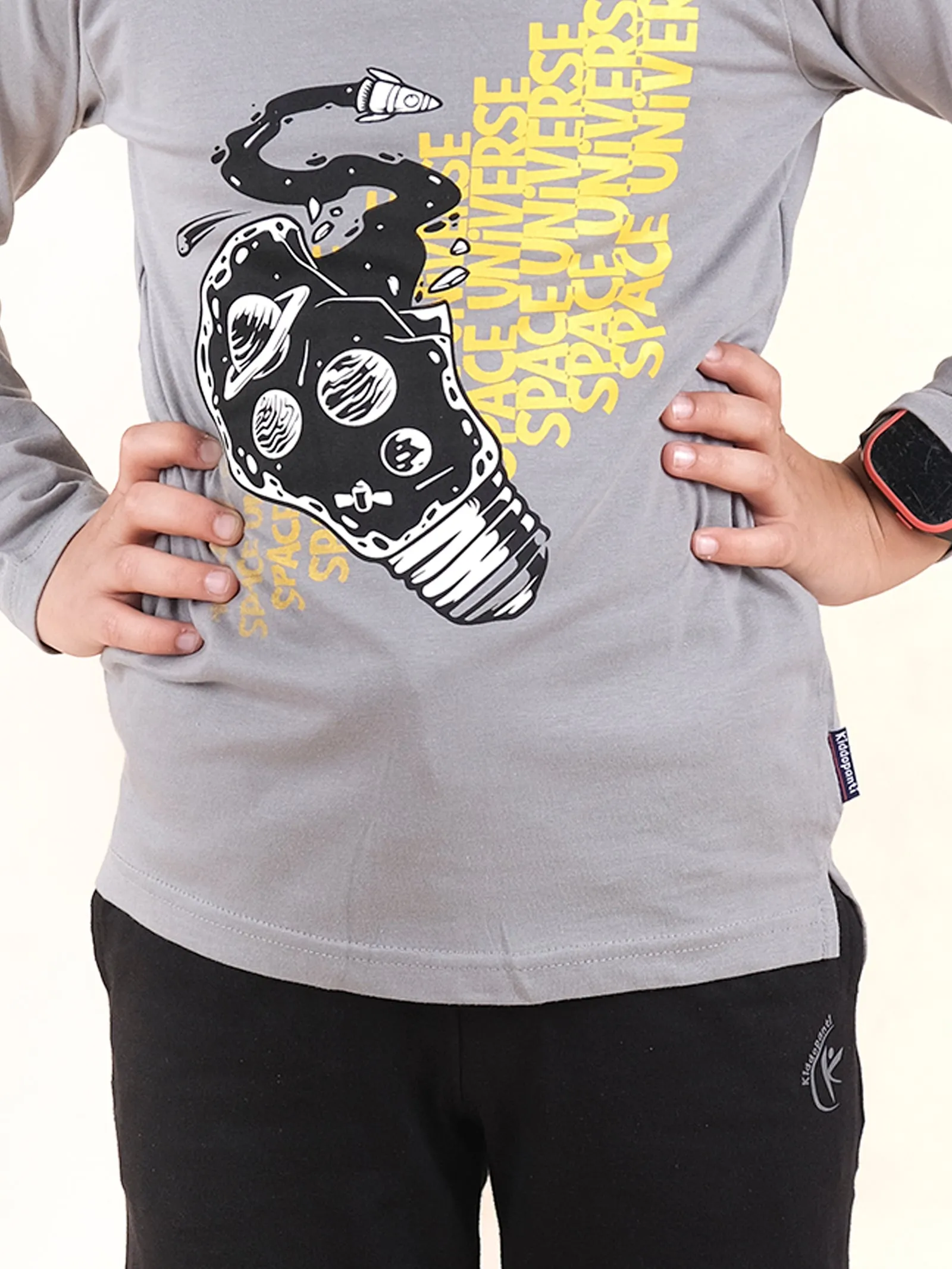 Boys Cotton Full Sleeves Printed Tee With Joggers Set