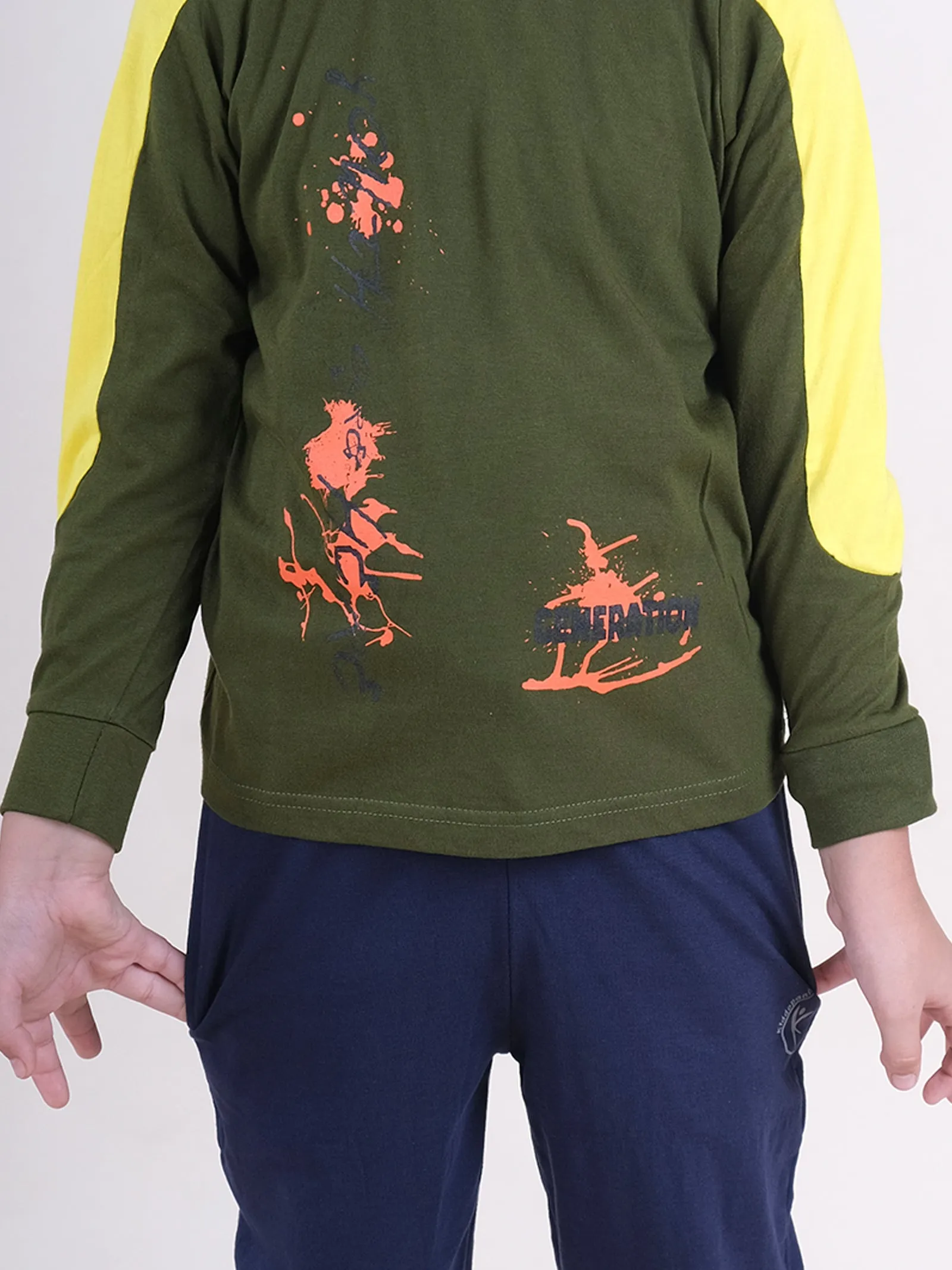 Boys Cotton Full Sleeves Printed Tee With Joggers Set