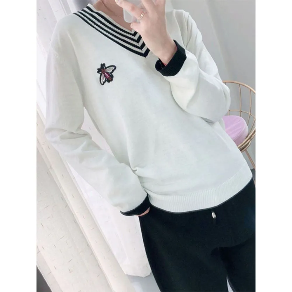 Women's Bee Embroidery V-neck Striped Long Sleeve Knit Pullover Sweater